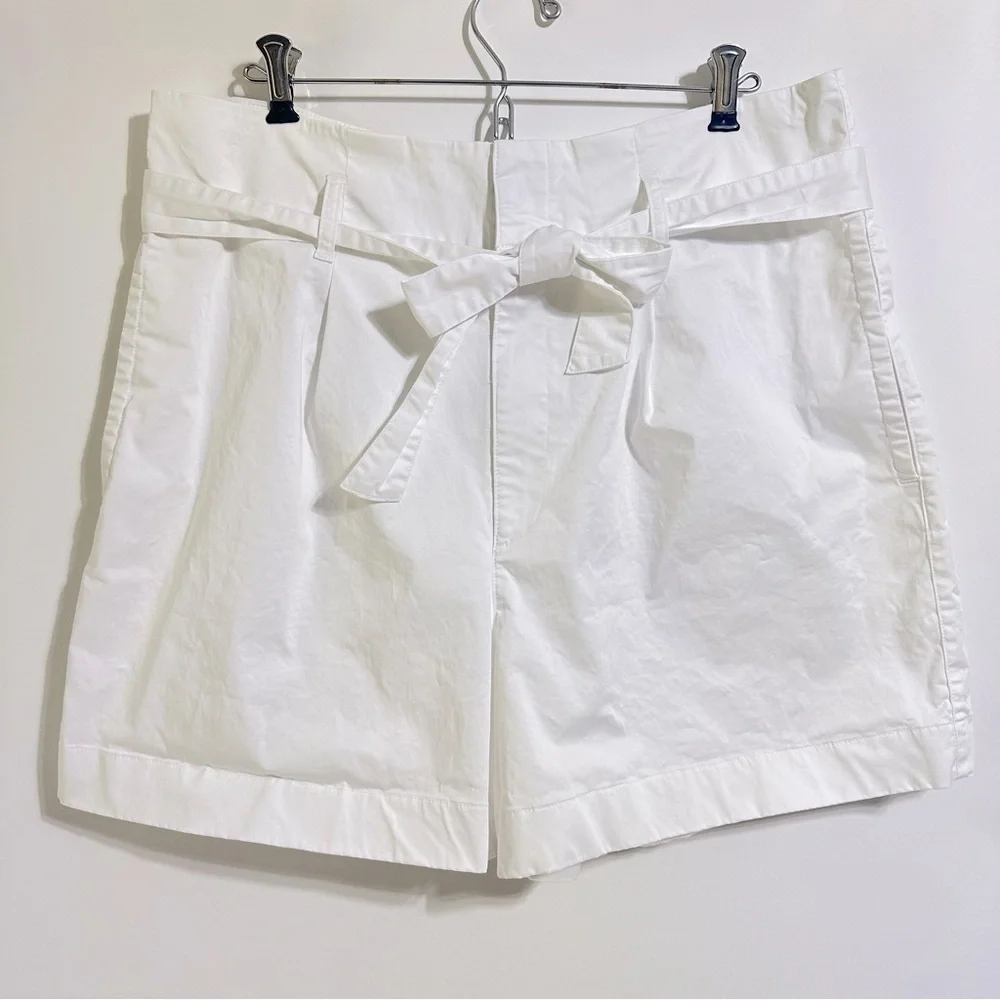 Ralph Lauren black label tie waist white cotton high waist vaca 4” inseam shorts